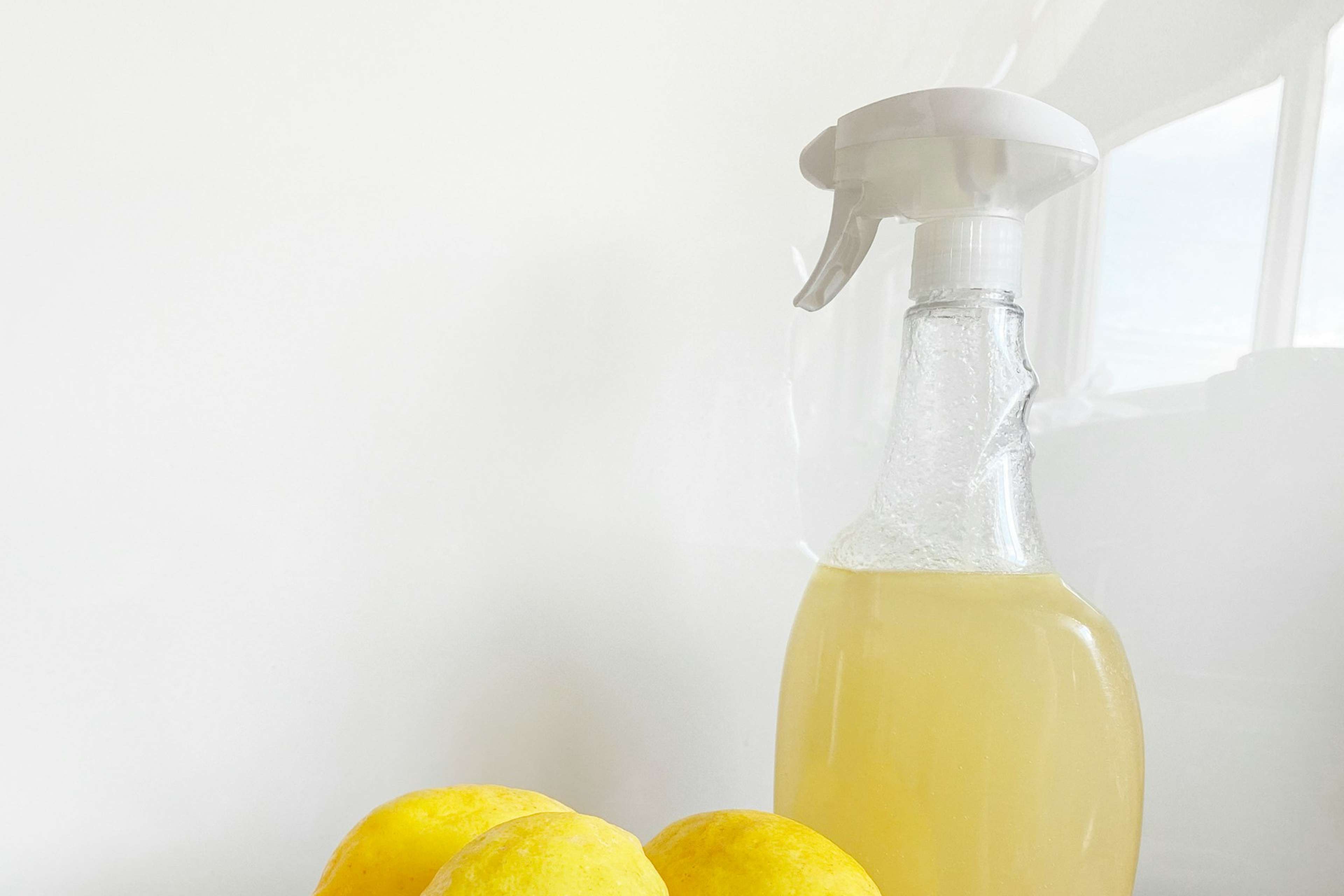 The Do's and Don'ts of Cleaning with Vinegar: What You Need to Know